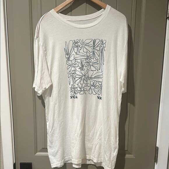 RVCA Other - RVCA White Graphic Shirt XL
